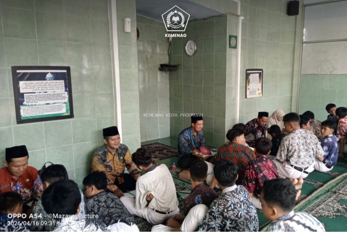 SMPN 2 Kota Pasuruan Gandeng Penyuluh Agama KUA Panggungrejo Berantas Buta Huruf Al-Qur’an